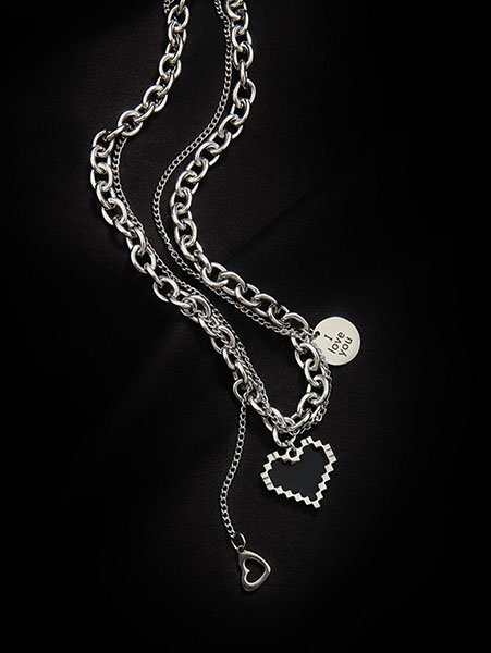 Collar de Corazón Mosaico: El Toque Eterno del Verano Elegante